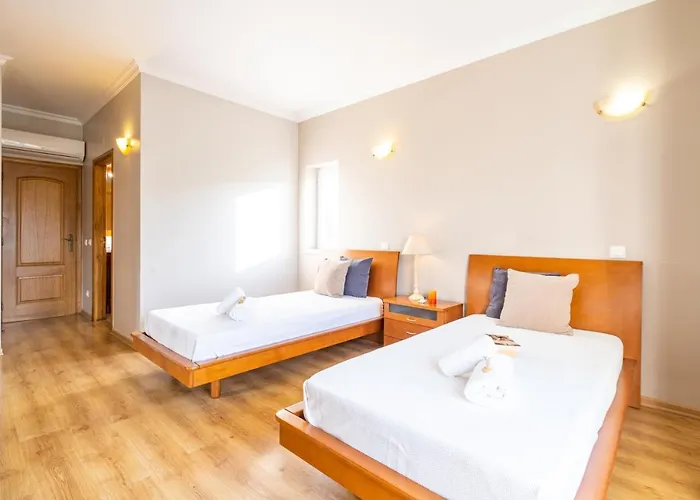 Hawaii By Algarve Vacation Villa