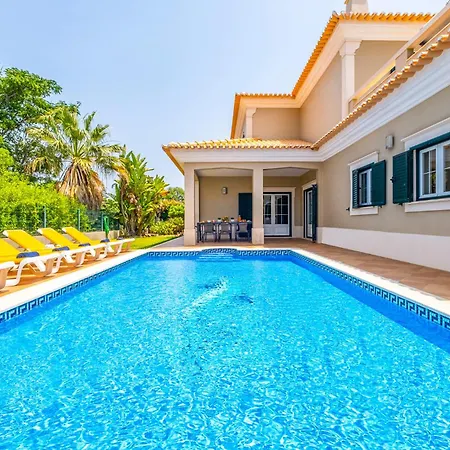 Hawaii - Ferias Relaxantes Com Piscina Aquecivel E Bbq - *